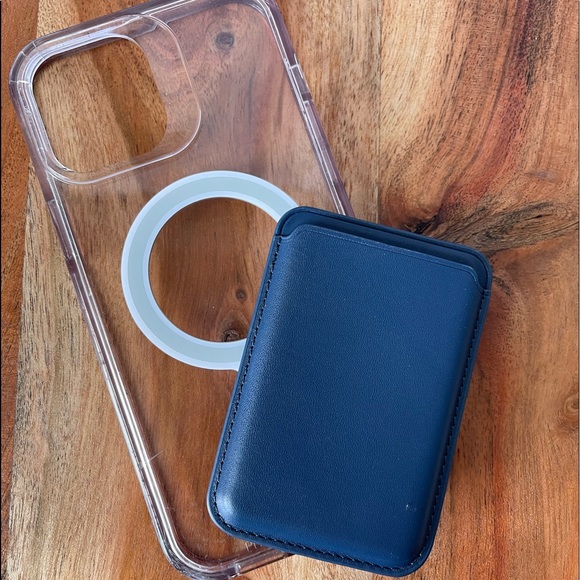 Other - MagSafe Wallet